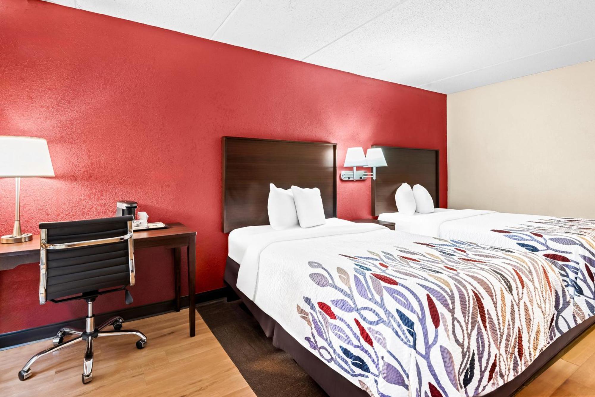 Red Roof Inn Кортланд Екстериор снимка